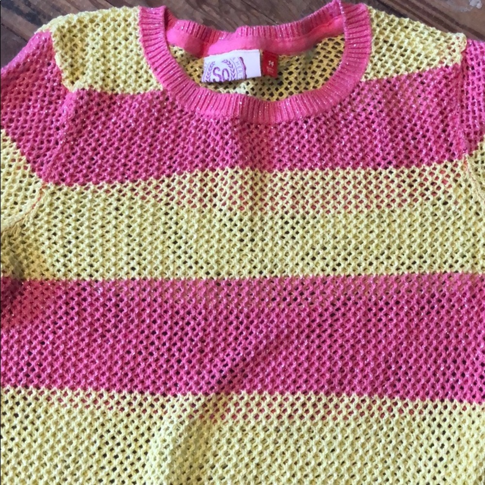 3 sweaters - Picture 4 of 8